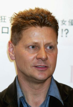 Andrew Niccol Biography, Movie Highlights and Photos AllMovie